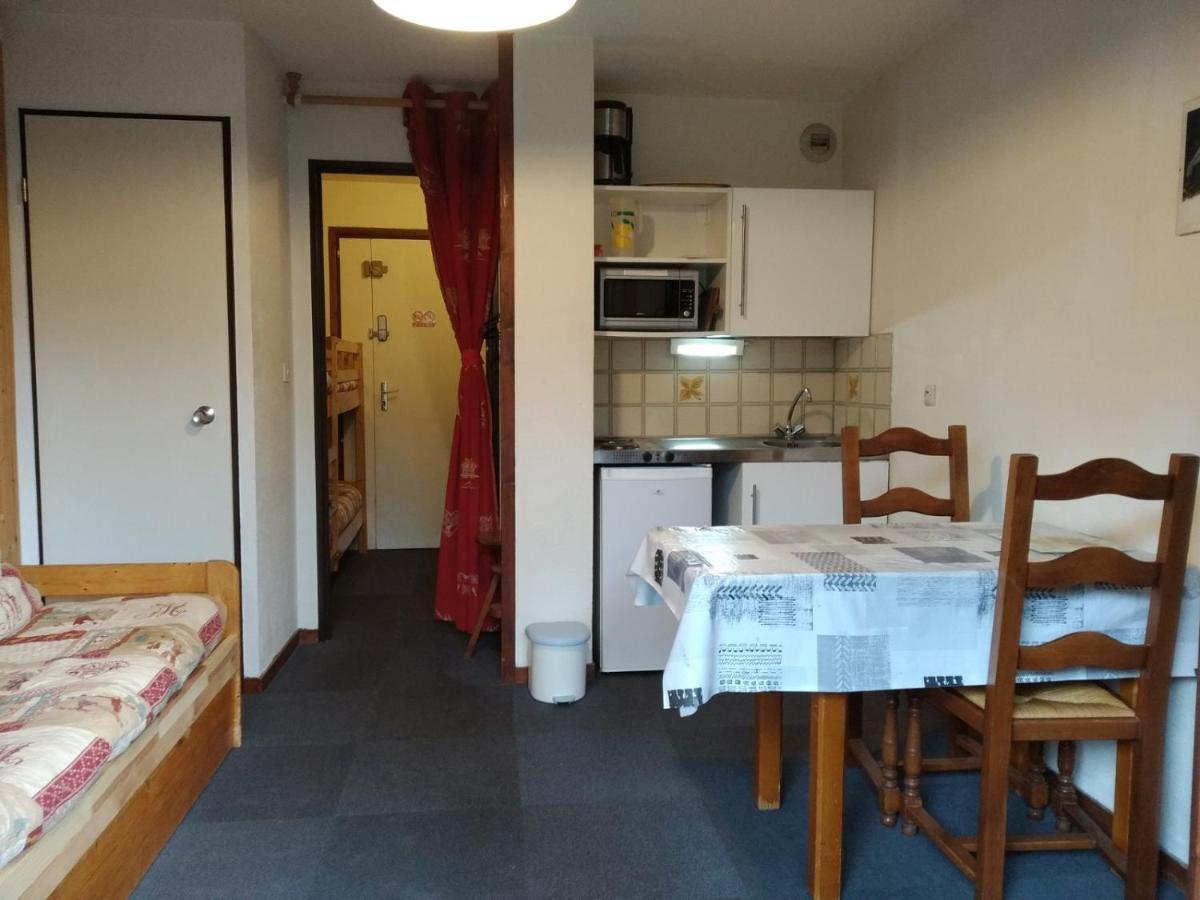 Les Glieres Apartment *